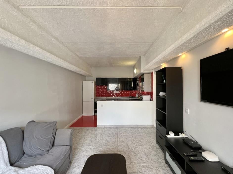 Image of Apartment - 2 Bedrooms - 1 Bathrooms for Sale in Ocean Heights-Gibraltar, Image 3